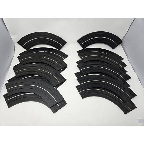 AURORA MODEL MOTORING SLOT CAR 9" RADIUS 1/4 SECTION TRACK 1519 LOT OF 23 - Picture 1 of 2